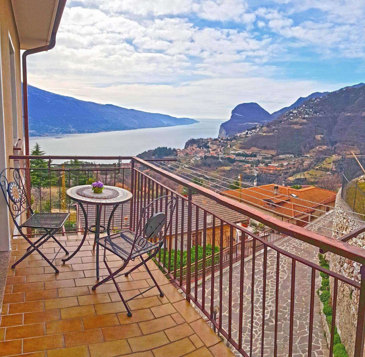 Casa Palanca Lake View Apartment By Gardadomusmea トレモージネ エクステリア 写真